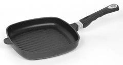 AMT-Eck Pfanne (Grillboden) 28 cm x 28 cm/5 cm hoch, mit abnehmbarem Stiel - Duftkissen